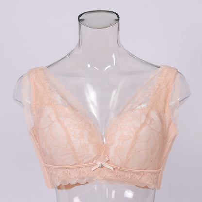 Crossderssers' charakteristisches Spitzen-Bralette mit tiefem V-Ausschnitt