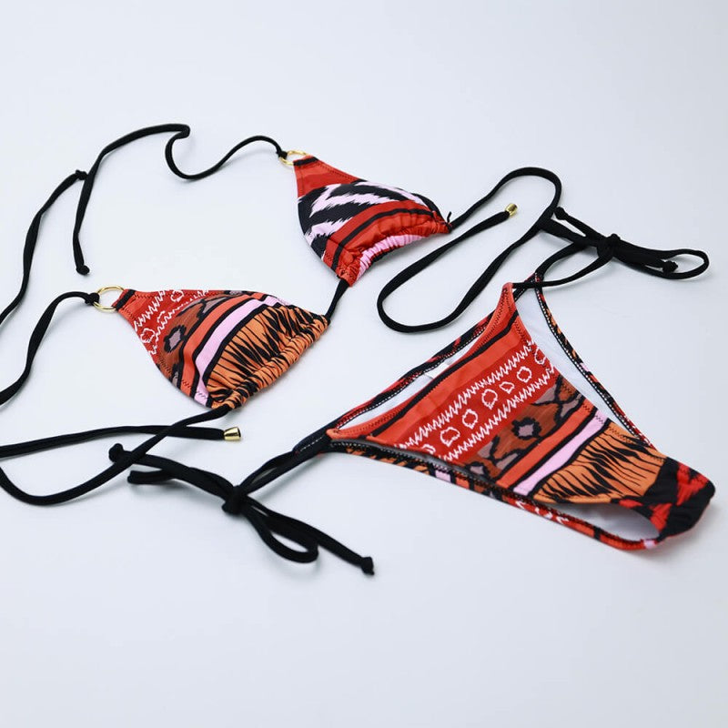 orange-roter Bikini