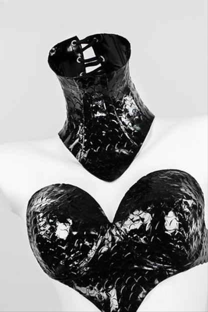 Schuppen-Halsband aus Latex